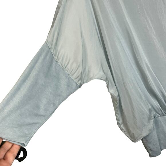 Cobblestone Living Cassandra Top in Azul 100% Italian Silk S (3021) - Picture 3 of 7